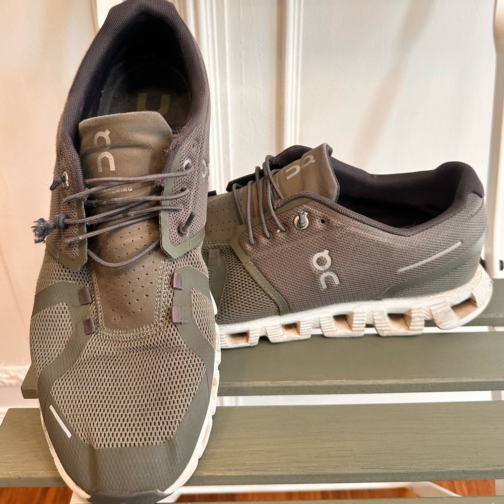 On Clouds Mens olive green shoes